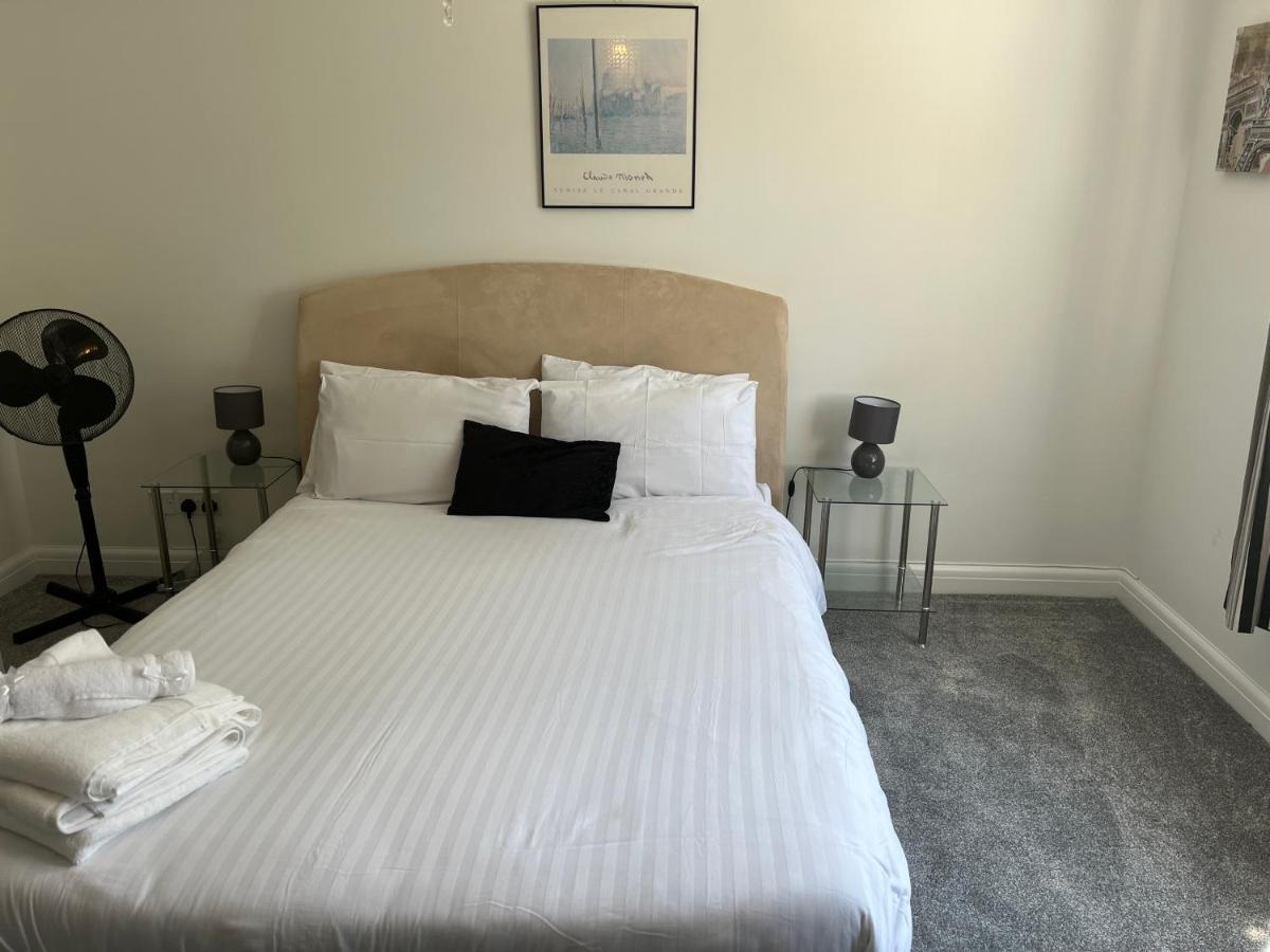Sleepneat Panzió Ascot  Kültér fotó