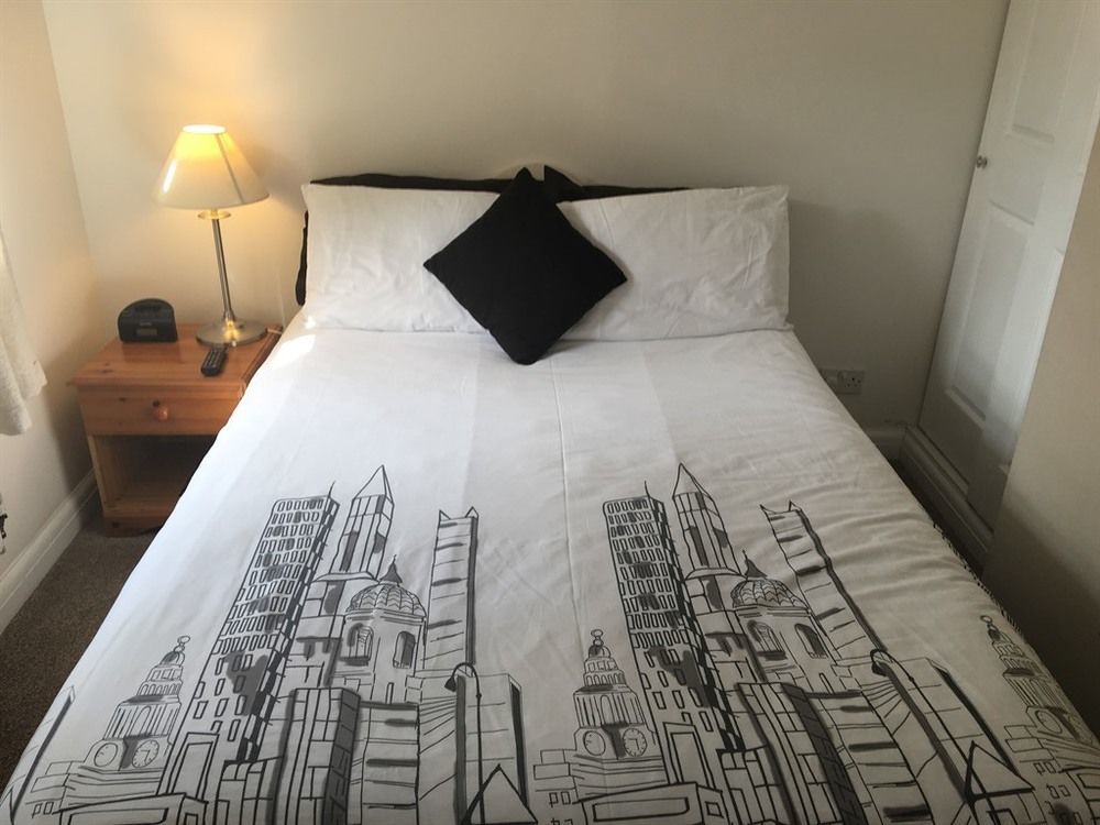 Sleepneat Panzió Ascot  Kültér fotó