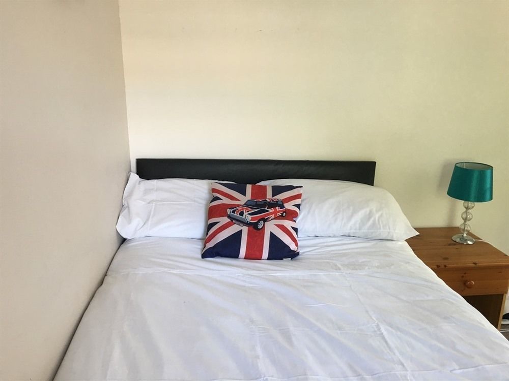 Sleepneat Panzió Ascot  Kültér fotó